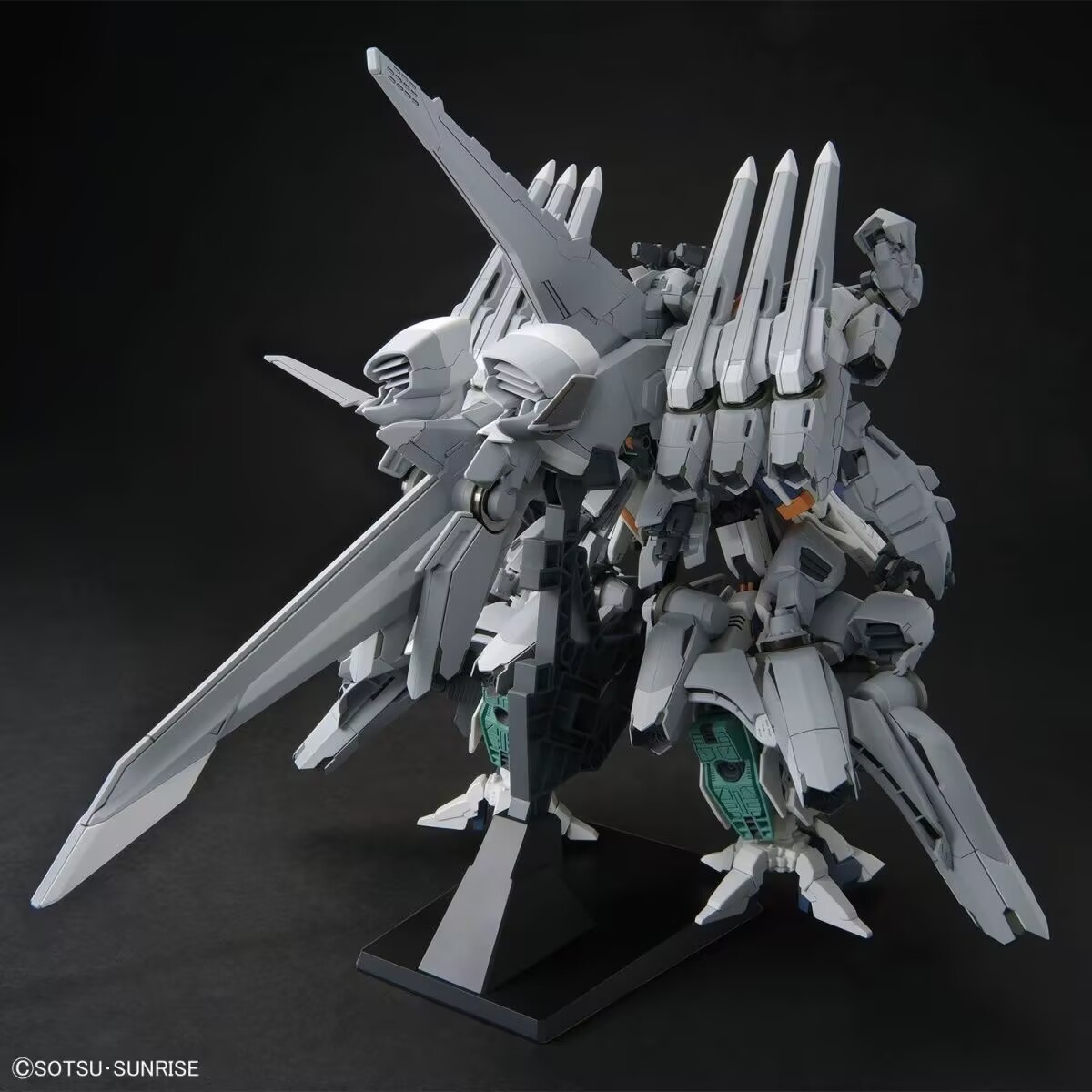 Disponibile in magazzino, mode - Bandai Model Gundam Hg recensione e prezzo